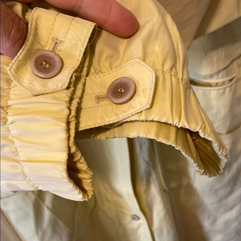 Vintage women’s Yellow Trench Coat iridescent long lined pockets - Picture 4 of 16
